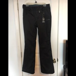 NWT Volcom snowboard pants